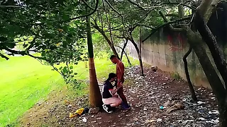 Dando pra um pauzudo na trilha quando apareceu mais um&comma; acabei ganhando leite de todos - FULL RED